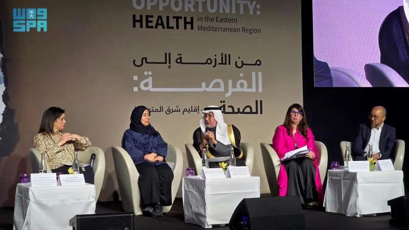 مركز الملك سلمان للإغاثة يدعو إلى إيجاد طرق مبتكرة لتنمية الشراكة مع ”الصحة العالمية” وتطوير التدخلات الصحية أثناء الأزمات