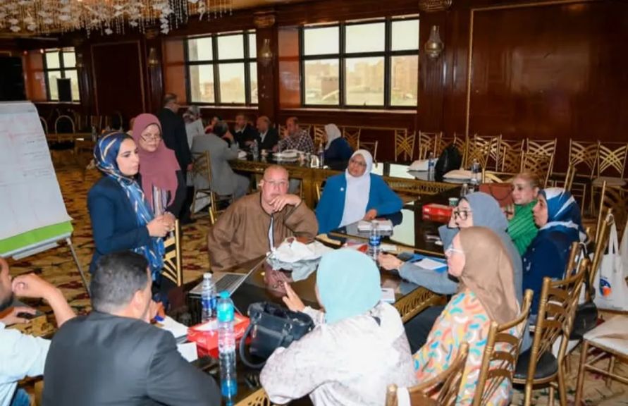 ”الزراعه” تنفذ ورشه عمل لتعزيز التحول المناخي الذكي في قطاع الثروه الحيوانيه بمحافظه البحيره