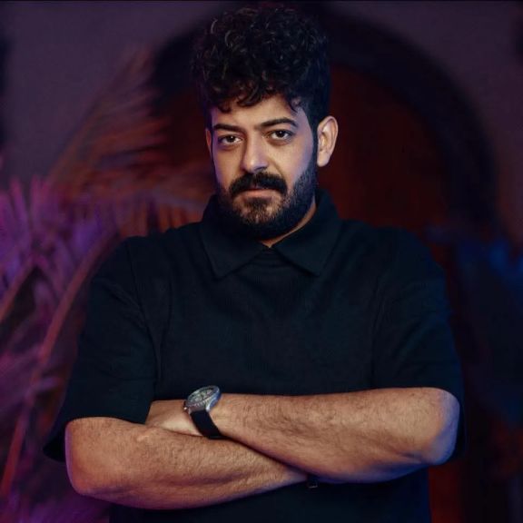 فننون صنعوا مجدهم بالاصرار والعمل