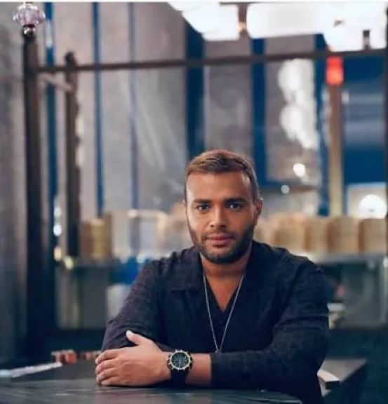 فنانون صنعوا مجدهم بالاصرار والعمل