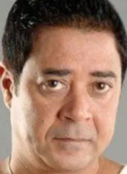 فنانون صنعوا مجدهم بالاصرار والعمل