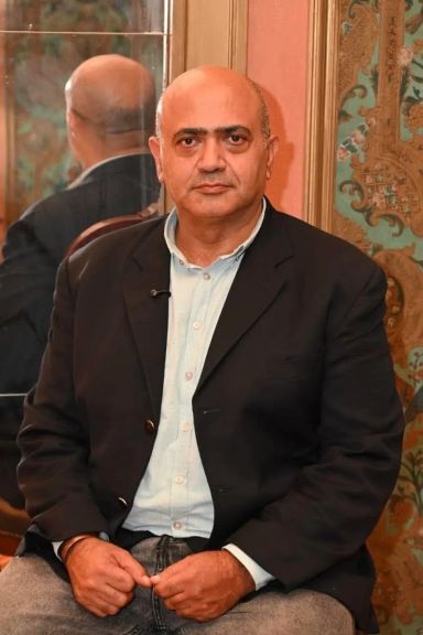 كابتن طارق سمير محمد مرشح علي منصب أمين الصندوق بنادى الطيران