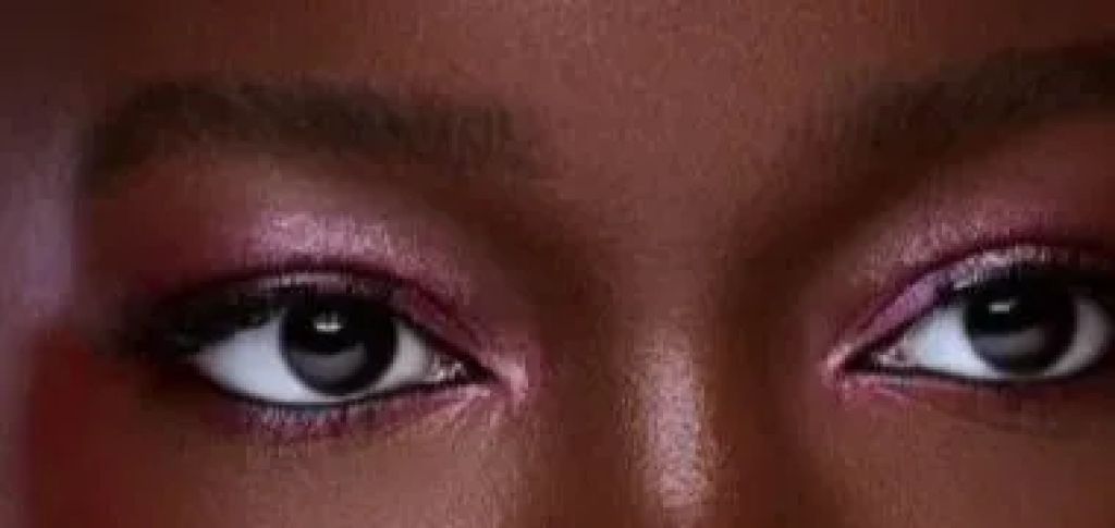 إزاى تختارى المكياج المناسب للون بشرتك فى الشتاء؟ دليل شامل