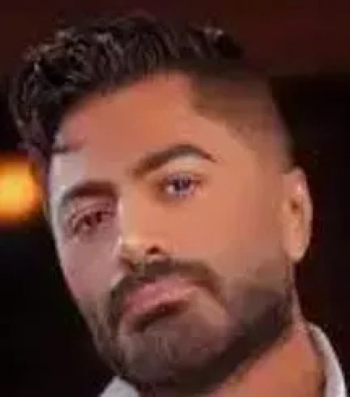 تامر حسنى يتوج بجائزة Mega Star of the Year 2025 من تيك توك