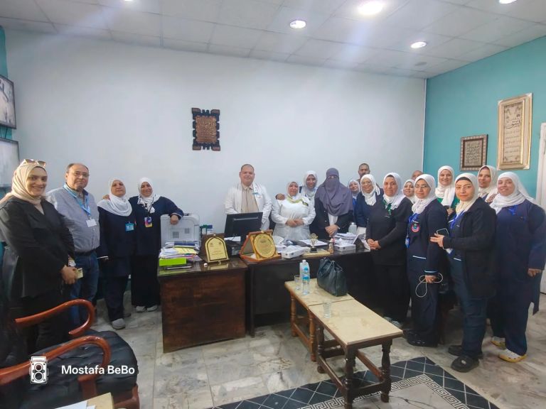 دكتور محمد عيد..يشكر كل العاملين بمستشفي الصدر بالعباسية