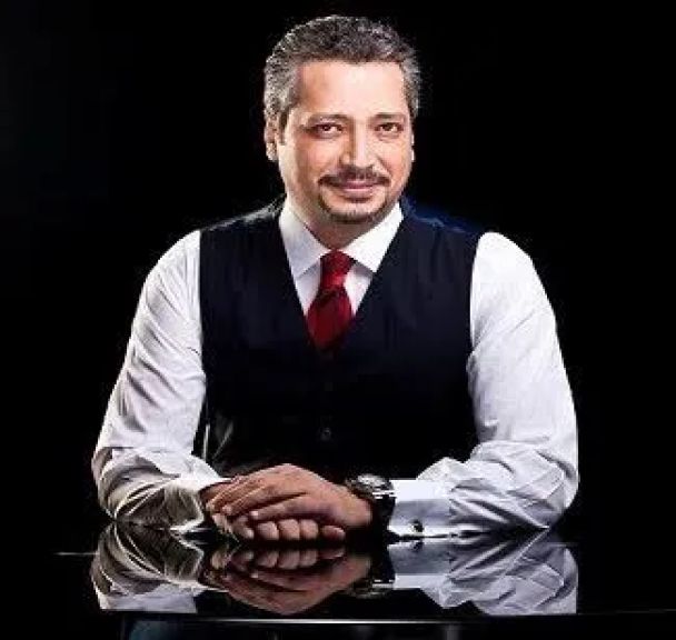 مذيعين صنعوا مجدهم بالاصرار والعمل من خلال برامجهم الناجحه