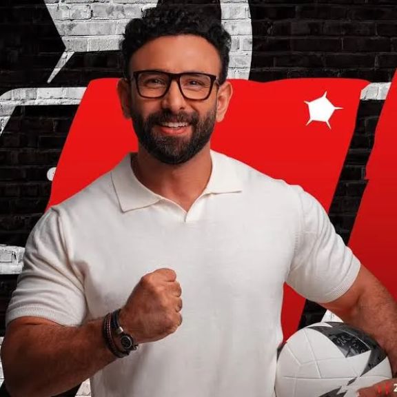 مذيعين صنعوا مجدهم بالاصرار والعمل من خلال برامجهم الناجحه