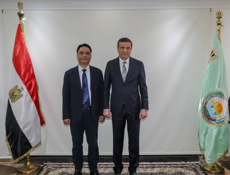 وزير الزراعة يبحث مع وفد من المستثمرين الصينيين آفاق التعاون في التصنيع الزراعي والتكنولوجيا الحديثة