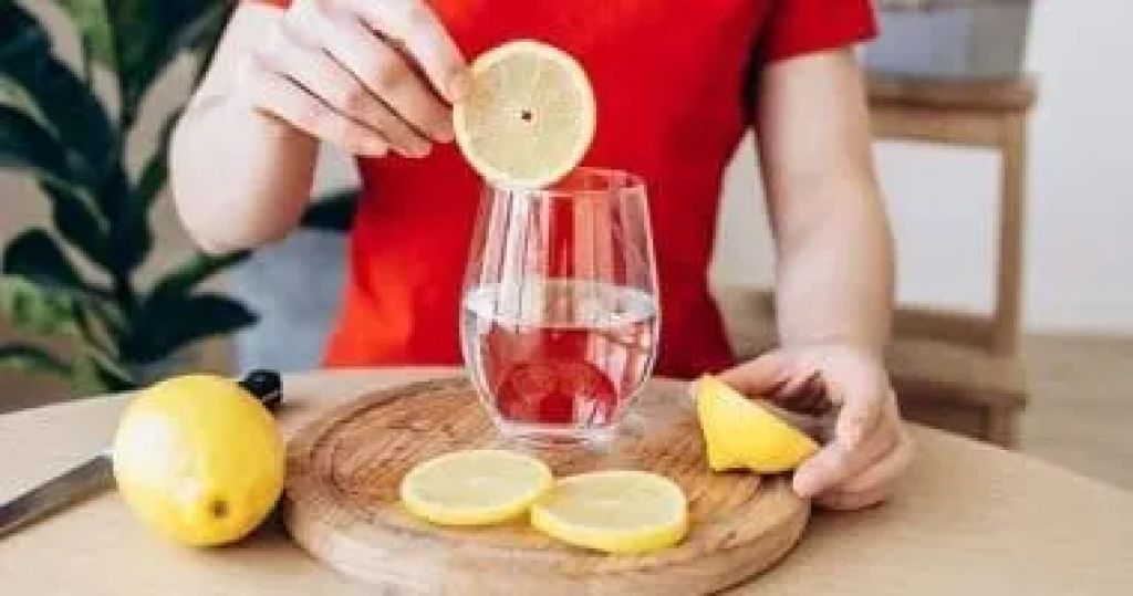 وصفات طبيعية من الليمون للعناية بالبشرة ولعلاج مشاكل جلدية مختلفة