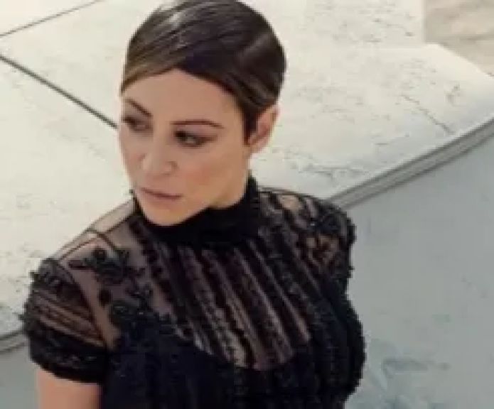 منه شلبي توجه رساله شكر إلى كل زملائها و متابعيها بعد عزاء والدها